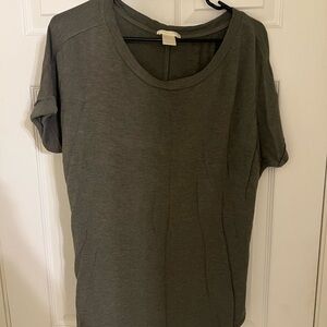 Womens Olive Green Short Sleeve Scoop Neck Top